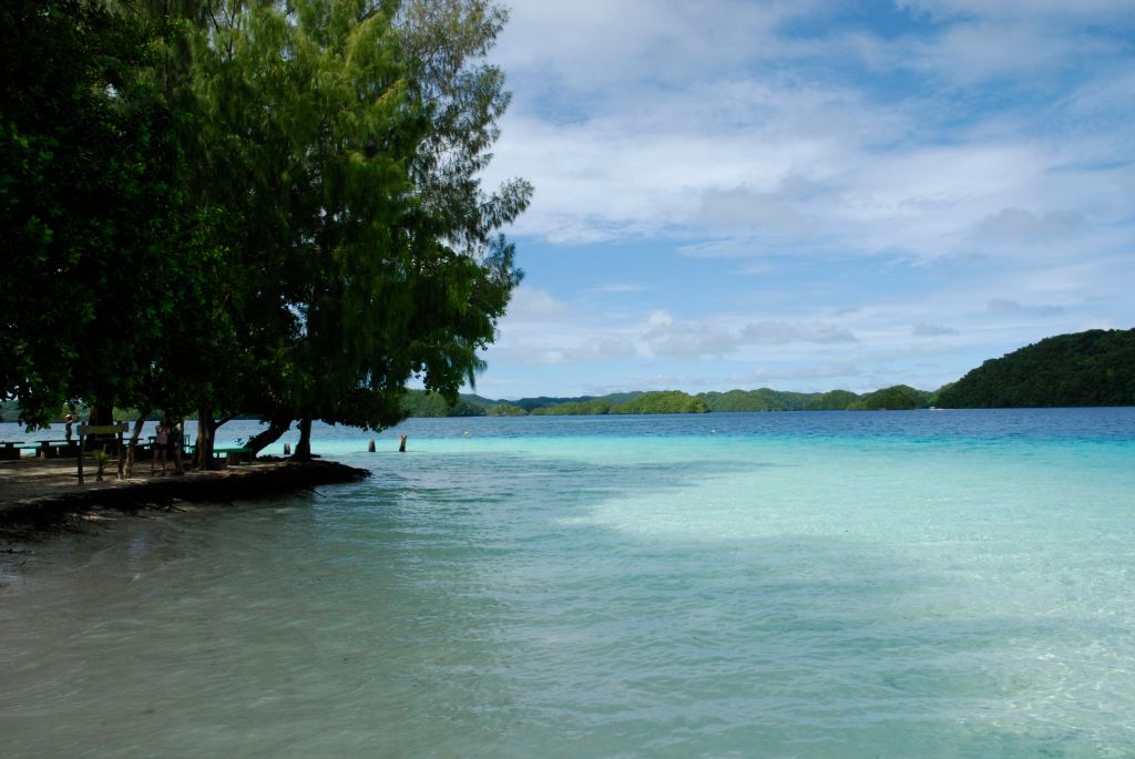 Beyaz kumsallar aniden karşımıza çıkıveriyorlar