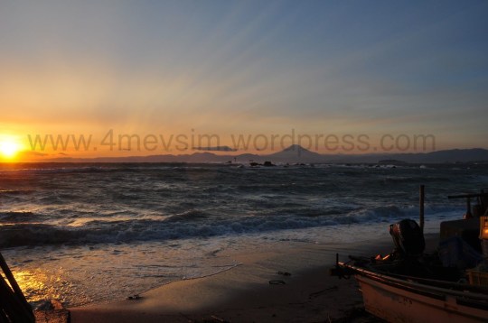 Morita plajından Fuji Dağı