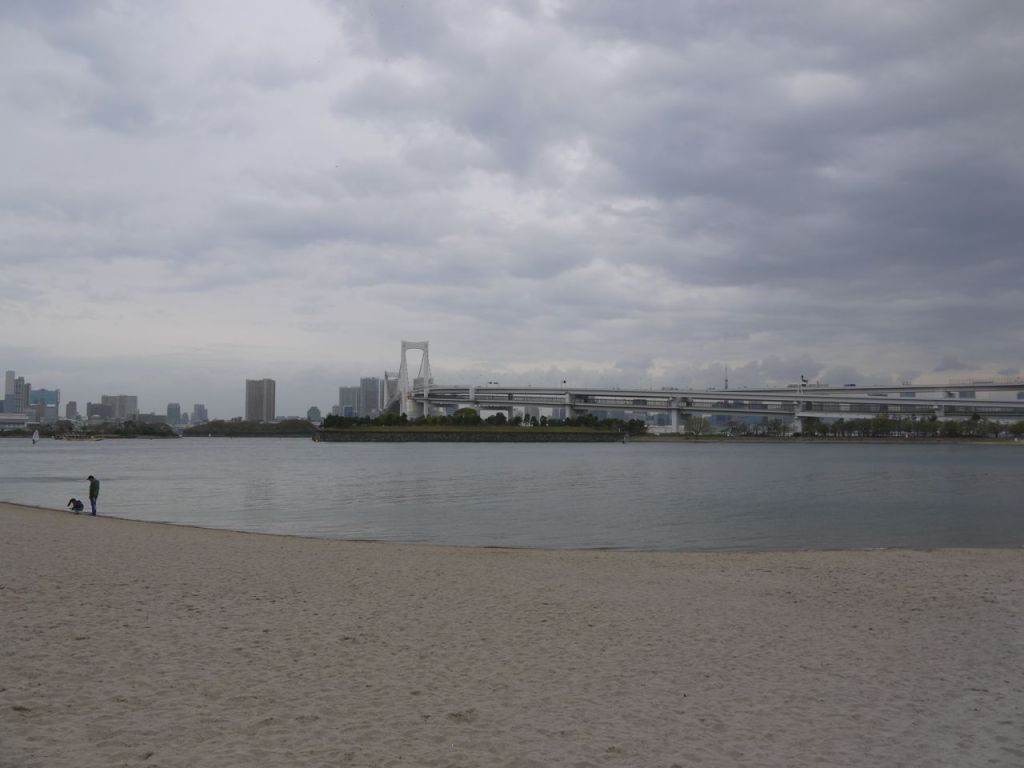 Sahilde biraz dinleniyoruz. Son 1 km, sonra varış noktası.