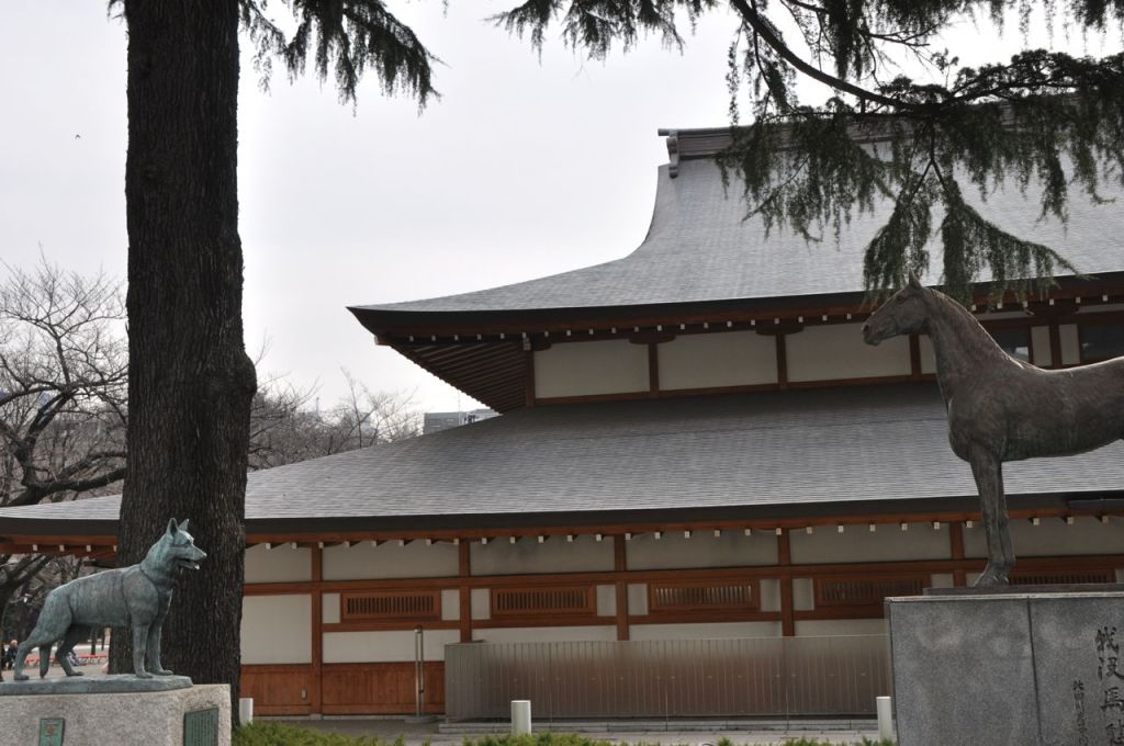 Bozkurt ve At: Tapınak'ta sadece şehit düşen askerler değil, savaşta telef olan 1 milyon at ve bozkurt da temsil ediliyor
