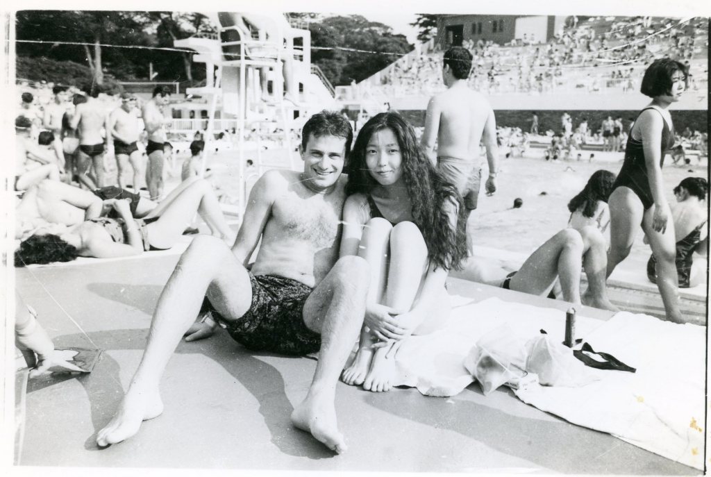 Bir hatıra. O zamanlar kız arkadaşımdı. Tanıştıktan bir yıl, evlenmeden iki yıl önce