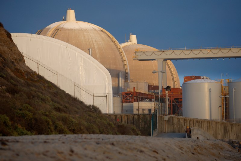 Kapatılan San Onofre nükleer güç santrali (kaynak: Bloomberg)